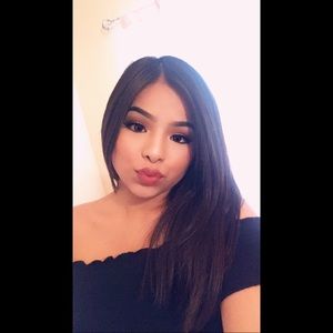 Meet your Posher, Mayra